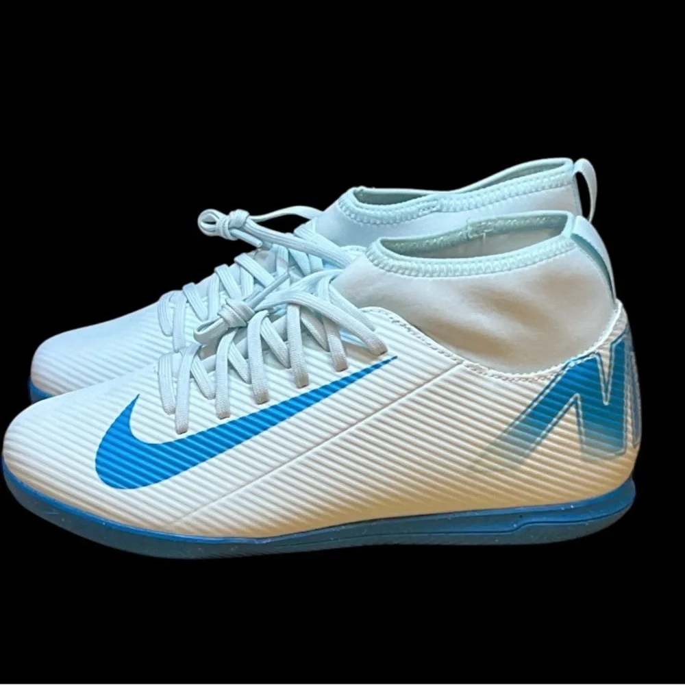 Size 5.5 Y - NIKE‎ JR SUPERFLY 10 CLUB IC FQ8320 400
